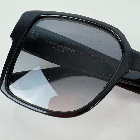 YSL - SAINT LAURENT Acetate Square SLM9 002
Sunglasses Black/Gray main image 16